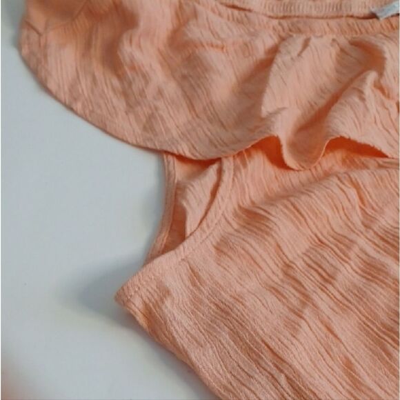 Hippe Rose  Ruffled Off-Shoulder Top - Picture 3 of 10
